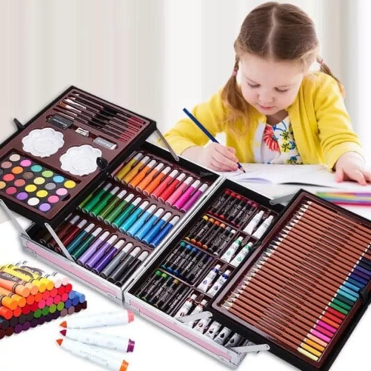 Unicorn Print Multicolor Art Drawing Set(145 psc art set)